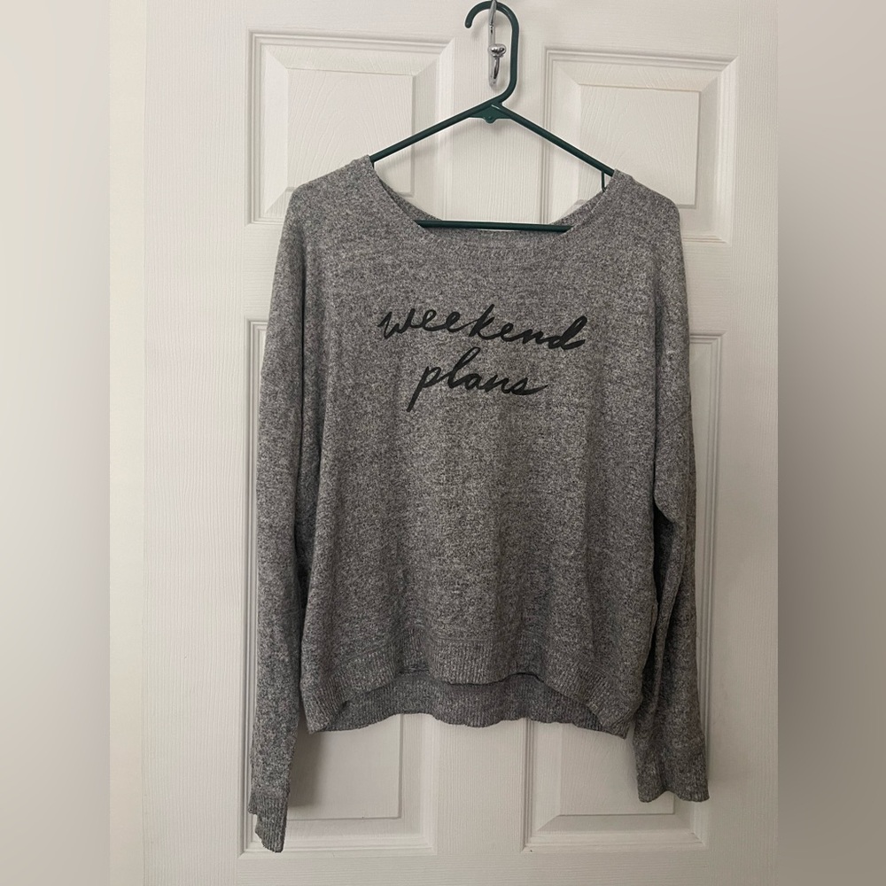 A&F WOMEN’’S DROP SHOULD CREW NECK SWEATER(SIZE S)
